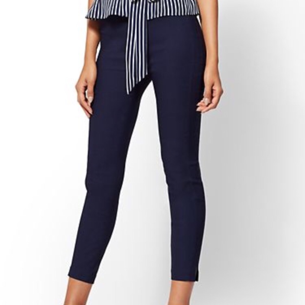 High-waist Ankle Pull-On Pants